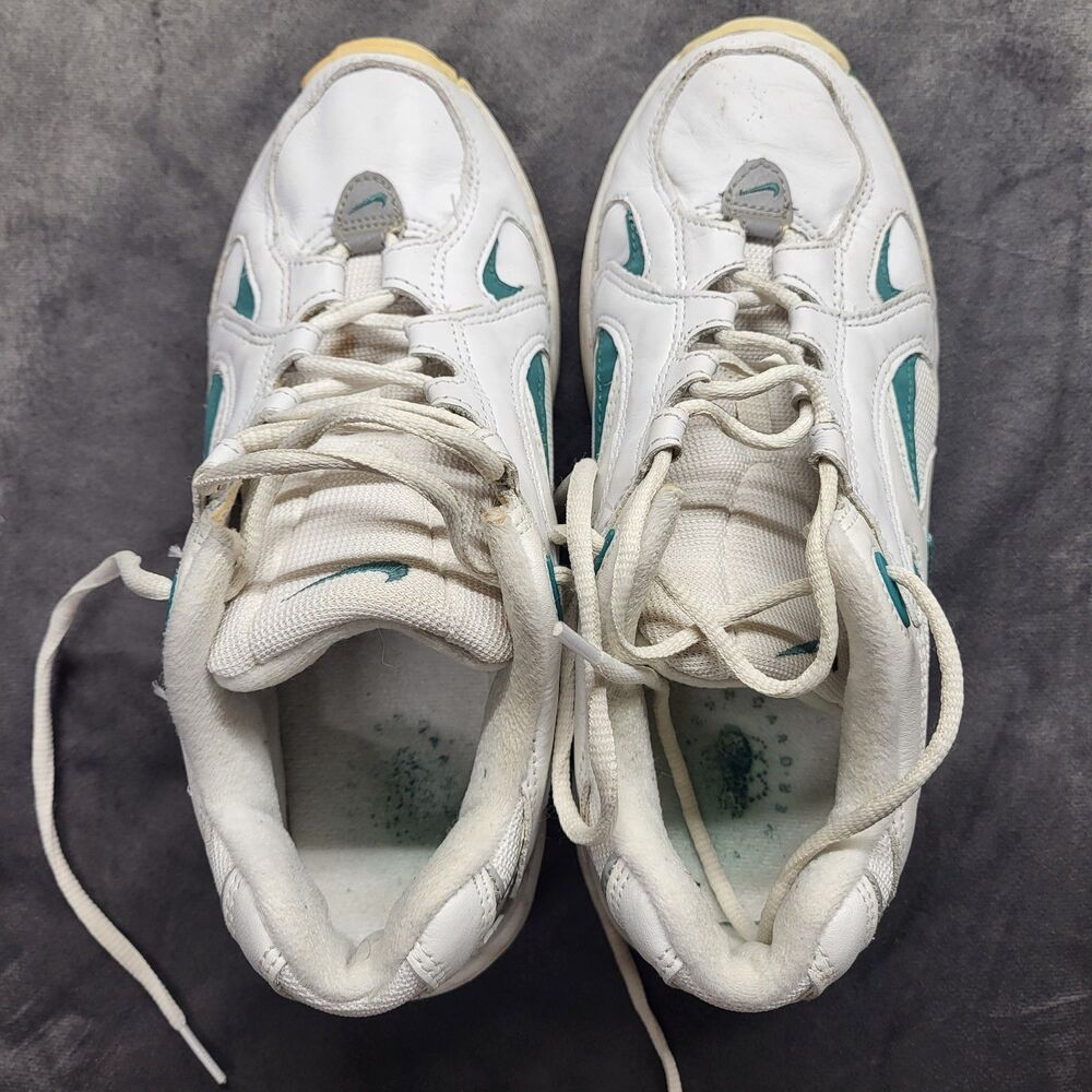 Woman's Nike Air Jordan Tennis Shoes Sneakers White Teal SZ 8.5 971012